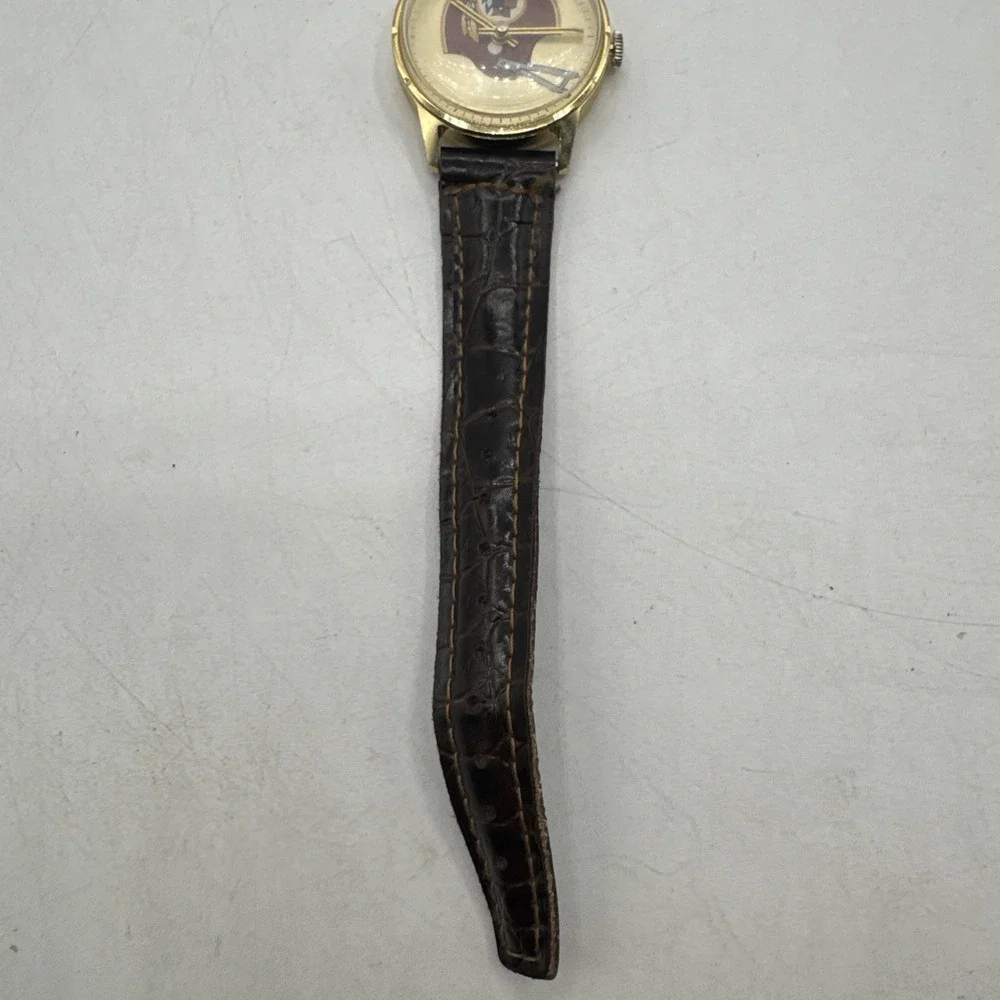 Vintage 1971 Lafayette Washington Redskins Watch Mechanical Read